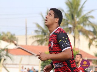 
<a style='margin-left: 5px;' class='btn btn-xs btn-social btn-facebook' href='https://www.facebook.com/sharer/sharer.php?u=https://www.boladovale.com.br/imgs/800-800-90/conteudo/fotos/1635/img5671.jpg' rel='popup' data-width='500' data-height='400'><i class='fa fa-facebook'></i>Compartilhar <span class='hidden-xs'>no Facebook</span>
</a> 
<a class='btn btn-default btn-xs' target='_blank' href='imgs/800-800-90/conteudo/fotos/1635/img5671.jpg'>
<span class='glyphicon glyphicon-cloud-download'></span> Salvar
</a> 
<span></span>