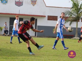 
<a style='margin-left: 5px;' class='btn btn-xs btn-social btn-facebook' href='https://www.facebook.com/sharer/sharer.php?u=https://www.boladovale.com.br/imgs/800-800-90/conteudo/fotos/1635/img5672.jpg' rel='popup' data-width='500' data-height='400'><i class='fa fa-facebook'></i>Compartilhar <span class='hidden-xs'>no Facebook</span>
</a> 
<a class='btn btn-default btn-xs' target='_blank' href='imgs/800-800-90/conteudo/fotos/1635/img5672.jpg'>
<span class='glyphicon glyphicon-cloud-download'></span> Salvar
</a> 
<span></span>