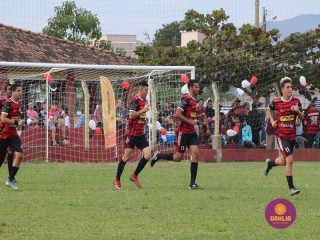 
<a style='margin-left: 5px;' class='btn btn-xs btn-social btn-facebook' href='https://www.facebook.com/sharer/sharer.php?u=https://www.boladovale.com.br/imgs/800-800-90/conteudo/fotos/1635/img5683.jpg' rel='popup' data-width='500' data-height='400'><i class='fa fa-facebook'></i>Compartilhar <span class='hidden-xs'>no Facebook</span>
</a> 
<a class='btn btn-default btn-xs' target='_blank' href='imgs/800-800-90/conteudo/fotos/1635/img5683.jpg'>
<span class='glyphicon glyphicon-cloud-download'></span> Salvar
</a> 
<span></span>