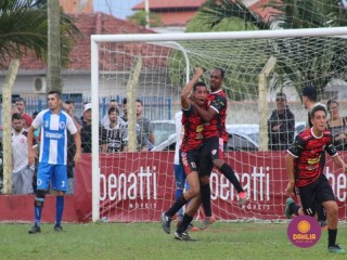 
<a style='margin-left: 5px;' class='btn btn-xs btn-social btn-facebook' href='https://www.facebook.com/sharer/sharer.php?u=https://www.boladovale.com.br/imgs/800-800-90/conteudo/fotos/1635/img5717.jpg' rel='popup' data-width='500' data-height='400'><i class='fa fa-facebook'></i>Compartilhar <span class='hidden-xs'>no Facebook</span>
</a> 
<a class='btn btn-default btn-xs' target='_blank' href='imgs/800-800-90/conteudo/fotos/1635/img5717.jpg'>
<span class='glyphicon glyphicon-cloud-download'></span> Salvar
</a> 
<span></span>