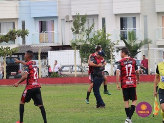 
<a style='margin-left: 5px;' class='btn btn-xs btn-social btn-facebook' href='https://www.facebook.com/sharer/sharer.php?u=https://www.boladovale.com.br/imgs/800-800-90/conteudo/fotos/1635/img5721.jpg' rel='popup' data-width='500' data-height='400'><i class='fa fa-facebook'></i>Compartilhar <span class='hidden-xs'>no Facebook</span>
</a> 
<a class='btn btn-default btn-xs' target='_blank' href='imgs/800-800-90/conteudo/fotos/1635/img5721.jpg'>
<span class='glyphicon glyphicon-cloud-download'></span> Salvar
</a> 
<span></span>