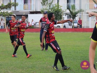 
<a style='margin-left: 5px;' class='btn btn-xs btn-social btn-facebook' href='https://www.facebook.com/sharer/sharer.php?u=https://www.boladovale.com.br/imgs/800-800-90/conteudo/fotos/1635/img5724.jpg' rel='popup' data-width='500' data-height='400'><i class='fa fa-facebook'></i>Compartilhar <span class='hidden-xs'>no Facebook</span>
</a> 
<a class='btn btn-default btn-xs' target='_blank' href='imgs/800-800-90/conteudo/fotos/1635/img5724.jpg'>
<span class='glyphicon glyphicon-cloud-download'></span> Salvar
</a> 
<span></span>