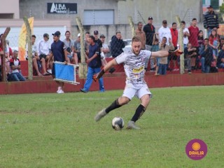 
<a style='margin-left: 5px;' class='btn btn-xs btn-social btn-facebook' href='https://www.facebook.com/sharer/sharer.php?u=https://www.boladovale.com.br/imgs/800-800-90/conteudo/fotos/1635/img5749.jpg' rel='popup' data-width='500' data-height='400'><i class='fa fa-facebook'></i>Compartilhar <span class='hidden-xs'>no Facebook</span>
</a> 
<a class='btn btn-default btn-xs' target='_blank' href='imgs/800-800-90/conteudo/fotos/1635/img5749.jpg'>
<span class='glyphicon glyphicon-cloud-download'></span> Salvar
</a> 
<span></span>