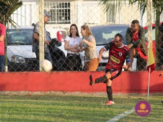 
<a style='margin-left: 5px;' class='btn btn-xs btn-social btn-facebook' href='https://www.facebook.com/sharer/sharer.php?u=https://www.boladovale.com.br/imgs/800-800-90/conteudo/fotos/1635/img5770.jpg' rel='popup' data-width='500' data-height='400'><i class='fa fa-facebook'></i>Compartilhar <span class='hidden-xs'>no Facebook</span>
</a> 
<a class='btn btn-default btn-xs' target='_blank' href='imgs/800-800-90/conteudo/fotos/1635/img5770.jpg'>
<span class='glyphicon glyphicon-cloud-download'></span> Salvar
</a> 
<span></span>