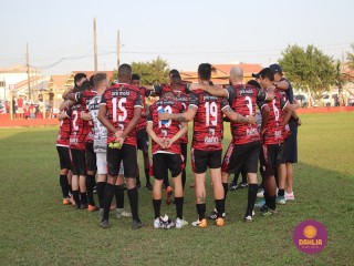 
<a style='margin-left: 5px;' class='btn btn-xs btn-social btn-facebook' href='https://www.facebook.com/sharer/sharer.php?u=https://www.boladovale.com.br/imgs/800-800-90/conteudo/fotos/1635/img5806.jpg' rel='popup' data-width='500' data-height='400'><i class='fa fa-facebook'></i>Compartilhar <span class='hidden-xs'>no Facebook</span>
</a> 
<a class='btn btn-default btn-xs' target='_blank' href='imgs/800-800-90/conteudo/fotos/1635/img5806.jpg'>
<span class='glyphicon glyphicon-cloud-download'></span> Salvar
</a> 
<span></span>