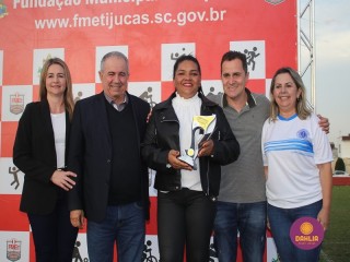 
<a style='margin-left: 5px;' class='btn btn-xs btn-social btn-facebook' href='https://www.facebook.com/sharer/sharer.php?u=https://www.boladovale.com.br/imgs/800-800-90/conteudo/fotos/1636/img5861.jpg' rel='popup' data-width='500' data-height='400'><i class='fa fa-facebook'></i>Compartilhar <span class='hidden-xs'>no Facebook</span>
</a> 
<a class='btn btn-default btn-xs' target='_blank' href='imgs/800-800-90/conteudo/fotos/1636/img5861.jpg'>
<span class='glyphicon glyphicon-cloud-download'></span> Salvar
</a> 
<span></span>