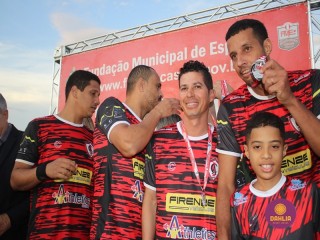 
<a style='margin-left: 5px;' class='btn btn-xs btn-social btn-facebook' href='https://www.facebook.com/sharer/sharer.php?u=https://www.boladovale.com.br/imgs/800-800-90/conteudo/fotos/1636/img5887.jpg' rel='popup' data-width='500' data-height='400'><i class='fa fa-facebook'></i>Compartilhar <span class='hidden-xs'>no Facebook</span>
</a> 
<a class='btn btn-default btn-xs' target='_blank' href='imgs/800-800-90/conteudo/fotos/1636/img5887.jpg'>
<span class='glyphicon glyphicon-cloud-download'></span> Salvar
</a> 
<span></span>