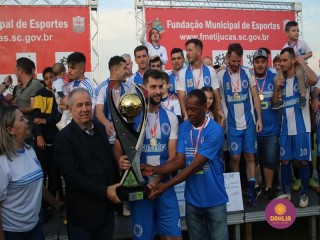 
<a style='margin-left: 5px;' class='btn btn-xs btn-social btn-facebook' href='https://www.facebook.com/sharer/sharer.php?u=https://www.boladovale.com.br/imgs/800-800-90/conteudo/fotos/1636/img5925.jpg' rel='popup' data-width='500' data-height='400'><i class='fa fa-facebook'></i>Compartilhar <span class='hidden-xs'>no Facebook</span>
</a> 
<a class='btn btn-default btn-xs' target='_blank' href='imgs/800-800-90/conteudo/fotos/1636/img5925.jpg'>
<span class='glyphicon glyphicon-cloud-download'></span> Salvar
</a> 
<span></span>