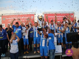 
<a style='margin-left: 5px;' class='btn btn-xs btn-social btn-facebook' href='https://www.facebook.com/sharer/sharer.php?u=https://www.boladovale.com.br/imgs/800-800-90/conteudo/fotos/1636/img5933.jpg' rel='popup' data-width='500' data-height='400'><i class='fa fa-facebook'></i>Compartilhar <span class='hidden-xs'>no Facebook</span>
</a> 
<a class='btn btn-default btn-xs' target='_blank' href='imgs/800-800-90/conteudo/fotos/1636/img5933.jpg'>
<span class='glyphicon glyphicon-cloud-download'></span> Salvar
</a> 
<span></span>