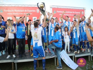 
<a style='margin-left: 5px;' class='btn btn-xs btn-social btn-facebook' href='https://www.facebook.com/sharer/sharer.php?u=https://www.boladovale.com.br/imgs/800-800-90/conteudo/fotos/1636/img5950.jpg' rel='popup' data-width='500' data-height='400'><i class='fa fa-facebook'></i>Compartilhar <span class='hidden-xs'>no Facebook</span>
</a> 
<a class='btn btn-default btn-xs' target='_blank' href='imgs/800-800-90/conteudo/fotos/1636/img5950.jpg'>
<span class='glyphicon glyphicon-cloud-download'></span> Salvar
</a> 
<span></span>