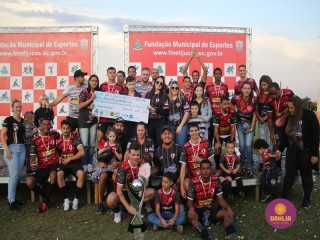 
<a style='margin-left: 5px;' class='btn btn-xs btn-social btn-facebook' href='https://www.facebook.com/sharer/sharer.php?u=https://www.boladovale.com.br/imgs/800-800-90/conteudo/fotos/1636/img5979.jpg' rel='popup' data-width='500' data-height='400'><i class='fa fa-facebook'></i>Compartilhar <span class='hidden-xs'>no Facebook</span>
</a> 
<a class='btn btn-default btn-xs' target='_blank' href='imgs/800-800-90/conteudo/fotos/1636/img5979.jpg'>
<span class='glyphicon glyphicon-cloud-download'></span> Salvar
</a> 
<span></span>