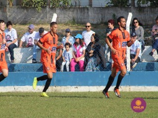 
<a style='margin-left: 5px;' class='btn btn-xs btn-social btn-facebook' href='https://www.facebook.com/sharer/sharer.php?u=https://www.boladovale.com.br/imgs/800-800-90/conteudo/fotos/1637/img4732.jpg' rel='popup' data-width='500' data-height='400'><i class='fa fa-facebook'></i>Compartilhar <span class='hidden-xs'>no Facebook</span>
</a> 
<a class='btn btn-default btn-xs' target='_blank' href='imgs/800-800-90/conteudo/fotos/1637/img4732.jpg'>
<span class='glyphicon glyphicon-cloud-download'></span> Salvar
</a> 
<span></span>
