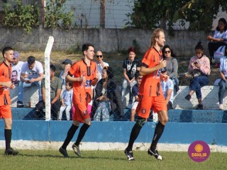 
<a style='margin-left: 5px;' class='btn btn-xs btn-social btn-facebook' href='https://www.facebook.com/sharer/sharer.php?u=https://www.boladovale.com.br/imgs/800-800-90/conteudo/fotos/1637/img4734.jpg' rel='popup' data-width='500' data-height='400'><i class='fa fa-facebook'></i>Compartilhar <span class='hidden-xs'>no Facebook</span>
</a> 
<a class='btn btn-default btn-xs' target='_blank' href='imgs/800-800-90/conteudo/fotos/1637/img4734.jpg'>
<span class='glyphicon glyphicon-cloud-download'></span> Salvar
</a> 
<span></span>