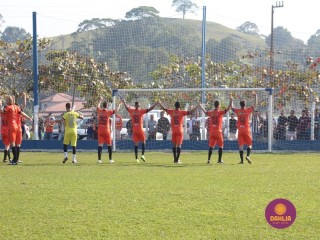 
<a style='margin-left: 5px;' class='btn btn-xs btn-social btn-facebook' href='https://www.facebook.com/sharer/sharer.php?u=https://www.boladovale.com.br/imgs/800-800-90/conteudo/fotos/1637/img4743.jpg' rel='popup' data-width='500' data-height='400'><i class='fa fa-facebook'></i>Compartilhar <span class='hidden-xs'>no Facebook</span>
</a> 
<a class='btn btn-default btn-xs' target='_blank' href='imgs/800-800-90/conteudo/fotos/1637/img4743.jpg'>
<span class='glyphicon glyphicon-cloud-download'></span> Salvar
</a> 
<span></span>