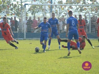 
<a style='margin-left: 5px;' class='btn btn-xs btn-social btn-facebook' href='https://www.facebook.com/sharer/sharer.php?u=https://www.boladovale.com.br/imgs/800-800-90/conteudo/fotos/1637/img4815.jpg' rel='popup' data-width='500' data-height='400'><i class='fa fa-facebook'></i>Compartilhar <span class='hidden-xs'>no Facebook</span>
</a> 
<a class='btn btn-default btn-xs' target='_blank' href='imgs/800-800-90/conteudo/fotos/1637/img4815.jpg'>
<span class='glyphicon glyphicon-cloud-download'></span> Salvar
</a> 
<span></span>