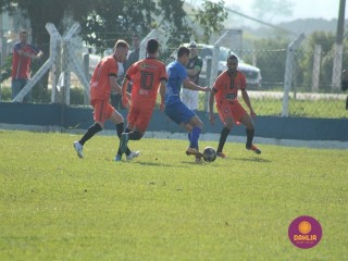 
<a style='margin-left: 5px;' class='btn btn-xs btn-social btn-facebook' href='https://www.facebook.com/sharer/sharer.php?u=https://www.boladovale.com.br/imgs/800-800-90/conteudo/fotos/1637/img4828.jpg' rel='popup' data-width='500' data-height='400'><i class='fa fa-facebook'></i>Compartilhar <span class='hidden-xs'>no Facebook</span>
</a> 
<a class='btn btn-default btn-xs' target='_blank' href='imgs/800-800-90/conteudo/fotos/1637/img4828.jpg'>
<span class='glyphicon glyphicon-cloud-download'></span> Salvar
</a> 
<span></span>