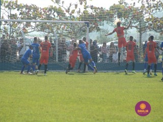 
<a style='margin-left: 5px;' class='btn btn-xs btn-social btn-facebook' href='https://www.facebook.com/sharer/sharer.php?u=https://www.boladovale.com.br/imgs/800-800-90/conteudo/fotos/1637/img4829.jpg' rel='popup' data-width='500' data-height='400'><i class='fa fa-facebook'></i>Compartilhar <span class='hidden-xs'>no Facebook</span>
</a> 
<a class='btn btn-default btn-xs' target='_blank' href='imgs/800-800-90/conteudo/fotos/1637/img4829.jpg'>
<span class='glyphicon glyphicon-cloud-download'></span> Salvar
</a> 
<span></span>