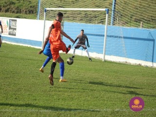 
<a style='margin-left: 5px;' class='btn btn-xs btn-social btn-facebook' href='https://www.facebook.com/sharer/sharer.php?u=https://www.boladovale.com.br/imgs/800-800-90/conteudo/fotos/1637/img4881.jpg' rel='popup' data-width='500' data-height='400'><i class='fa fa-facebook'></i>Compartilhar <span class='hidden-xs'>no Facebook</span>
</a> 
<a class='btn btn-default btn-xs' target='_blank' href='imgs/800-800-90/conteudo/fotos/1637/img4881.jpg'>
<span class='glyphicon glyphicon-cloud-download'></span> Salvar
</a> 
<span></span>