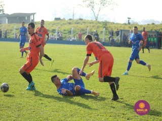 
<a style='margin-left: 5px;' class='btn btn-xs btn-social btn-facebook' href='https://www.facebook.com/sharer/sharer.php?u=https://www.boladovale.com.br/imgs/800-800-90/conteudo/fotos/1637/img4892.jpg' rel='popup' data-width='500' data-height='400'><i class='fa fa-facebook'></i>Compartilhar <span class='hidden-xs'>no Facebook</span>
</a> 
<a class='btn btn-default btn-xs' target='_blank' href='imgs/800-800-90/conteudo/fotos/1637/img4892.jpg'>
<span class='glyphicon glyphicon-cloud-download'></span> Salvar
</a> 
<span></span>