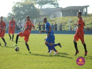 
<a style='margin-left: 5px;' class='btn btn-xs btn-social btn-facebook' href='https://www.facebook.com/sharer/sharer.php?u=https://www.boladovale.com.br/imgs/800-800-90/conteudo/fotos/1637/img4902.jpg' rel='popup' data-width='500' data-height='400'><i class='fa fa-facebook'></i>Compartilhar <span class='hidden-xs'>no Facebook</span>
</a> 
<a class='btn btn-default btn-xs' target='_blank' href='imgs/800-800-90/conteudo/fotos/1637/img4902.jpg'>
<span class='glyphicon glyphicon-cloud-download'></span> Salvar
</a> 
<span></span>