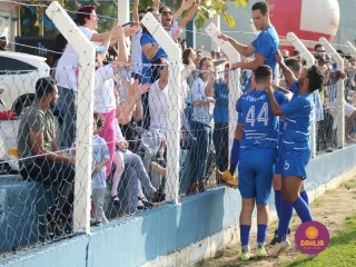 
<a style='margin-left: 5px;' class='btn btn-xs btn-social btn-facebook' href='https://www.facebook.com/sharer/sharer.php?u=https://www.boladovale.com.br/imgs/800-800-90/conteudo/fotos/1637/img4972.jpg' rel='popup' data-width='500' data-height='400'><i class='fa fa-facebook'></i>Compartilhar <span class='hidden-xs'>no Facebook</span>
</a> 
<a class='btn btn-default btn-xs' target='_blank' href='imgs/800-800-90/conteudo/fotos/1637/img4972.jpg'>
<span class='glyphicon glyphicon-cloud-download'></span> Salvar
</a> 
<span></span>