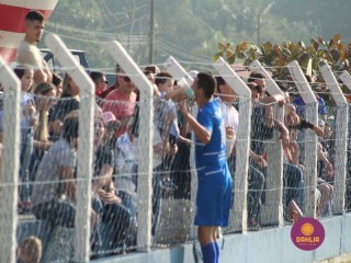 
<a style='margin-left: 5px;' class='btn btn-xs btn-social btn-facebook' href='https://www.facebook.com/sharer/sharer.php?u=https://www.boladovale.com.br/imgs/800-800-90/conteudo/fotos/1637/img4981.jpg' rel='popup' data-width='500' data-height='400'><i class='fa fa-facebook'></i>Compartilhar <span class='hidden-xs'>no Facebook</span>
</a> 
<a class='btn btn-default btn-xs' target='_blank' href='imgs/800-800-90/conteudo/fotos/1637/img4981.jpg'>
<span class='glyphicon glyphicon-cloud-download'></span> Salvar
</a> 
<span></span>