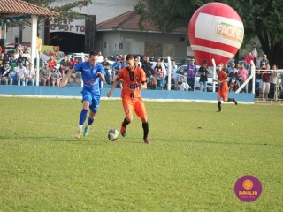 
<a style='margin-left: 5px;' class='btn btn-xs btn-social btn-facebook' href='https://www.facebook.com/sharer/sharer.php?u=https://www.boladovale.com.br/imgs/800-800-90/conteudo/fotos/1637/img5052.jpg' rel='popup' data-width='500' data-height='400'><i class='fa fa-facebook'></i>Compartilhar <span class='hidden-xs'>no Facebook</span>
</a> 
<a class='btn btn-default btn-xs' target='_blank' href='imgs/800-800-90/conteudo/fotos/1637/img5052.jpg'>
<span class='glyphicon glyphicon-cloud-download'></span> Salvar
</a> 
<span></span>