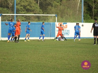 
<a style='margin-left: 5px;' class='btn btn-xs btn-social btn-facebook' href='https://www.facebook.com/sharer/sharer.php?u=https://www.boladovale.com.br/imgs/800-800-90/conteudo/fotos/1637/img5055.jpg' rel='popup' data-width='500' data-height='400'><i class='fa fa-facebook'></i>Compartilhar <span class='hidden-xs'>no Facebook</span>
</a> 
<a class='btn btn-default btn-xs' target='_blank' href='imgs/800-800-90/conteudo/fotos/1637/img5055.jpg'>
<span class='glyphicon glyphicon-cloud-download'></span> Salvar
</a> 
<span></span>