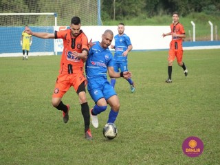 
<a style='margin-left: 5px;' class='btn btn-xs btn-social btn-facebook' href='https://www.facebook.com/sharer/sharer.php?u=https://www.boladovale.com.br/imgs/800-800-90/conteudo/fotos/1637/img5100.jpg' rel='popup' data-width='500' data-height='400'><i class='fa fa-facebook'></i>Compartilhar <span class='hidden-xs'>no Facebook</span>
</a> 
<a class='btn btn-default btn-xs' target='_blank' href='imgs/800-800-90/conteudo/fotos/1637/img5100.jpg'>
<span class='glyphicon glyphicon-cloud-download'></span> Salvar
</a> 
<span></span>