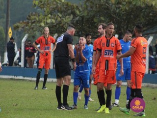 
<a style='margin-left: 5px;' class='btn btn-xs btn-social btn-facebook' href='https://www.facebook.com/sharer/sharer.php?u=https://www.boladovale.com.br/imgs/800-800-90/conteudo/fotos/1637/img5112.jpg' rel='popup' data-width='500' data-height='400'><i class='fa fa-facebook'></i>Compartilhar <span class='hidden-xs'>no Facebook</span>
</a> 
<a class='btn btn-default btn-xs' target='_blank' href='imgs/800-800-90/conteudo/fotos/1637/img5112.jpg'>
<span class='glyphicon glyphicon-cloud-download'></span> Salvar
</a> 
<span></span>