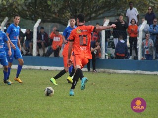 
<a style='margin-left: 5px;' class='btn btn-xs btn-social btn-facebook' href='https://www.facebook.com/sharer/sharer.php?u=https://www.boladovale.com.br/imgs/800-800-90/conteudo/fotos/1637/img5114.jpg' rel='popup' data-width='500' data-height='400'><i class='fa fa-facebook'></i>Compartilhar <span class='hidden-xs'>no Facebook</span>
</a> 
<a class='btn btn-default btn-xs' target='_blank' href='imgs/800-800-90/conteudo/fotos/1637/img5114.jpg'>
<span class='glyphicon glyphicon-cloud-download'></span> Salvar
</a> 
<span></span>