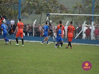 
<a style='margin-left: 5px;' class='btn btn-xs btn-social btn-facebook' href='https://www.facebook.com/sharer/sharer.php?u=https://www.boladovale.com.br/imgs/800-800-90/conteudo/fotos/1637/img5162.jpg' rel='popup' data-width='500' data-height='400'><i class='fa fa-facebook'></i>Compartilhar <span class='hidden-xs'>no Facebook</span>
</a> 
<a class='btn btn-default btn-xs' target='_blank' href='imgs/800-800-90/conteudo/fotos/1637/img5162.jpg'>
<span class='glyphicon glyphicon-cloud-download'></span> Salvar
</a> 
<span></span>