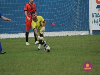 
<a style='margin-left: 5px;' class='btn btn-xs btn-social btn-facebook' href='https://www.facebook.com/sharer/sharer.php?u=https://www.boladovale.com.br/imgs/800-800-90/conteudo/fotos/1637/img5175.jpg' rel='popup' data-width='500' data-height='400'><i class='fa fa-facebook'></i>Compartilhar <span class='hidden-xs'>no Facebook</span>
</a> 
<a class='btn btn-default btn-xs' target='_blank' href='imgs/800-800-90/conteudo/fotos/1637/img5175.jpg'>
<span class='glyphicon glyphicon-cloud-download'></span> Salvar
</a> 
<span></span>