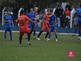 
<a style='margin-left: 5px;' class='btn btn-xs btn-social btn-facebook' href='https://www.facebook.com/sharer/sharer.php?u=https://www.boladovale.com.br/imgs/800-800-90/conteudo/fotos/1637/img5196.jpg' rel='popup' data-width='500' data-height='400'><i class='fa fa-facebook'></i>Compartilhar <span class='hidden-xs'>no Facebook</span>
</a> 
<a class='btn btn-default btn-xs' target='_blank' href='imgs/800-800-90/conteudo/fotos/1637/img5196.jpg'>
<span class='glyphicon glyphicon-cloud-download'></span> Salvar
</a> 
<span></span>