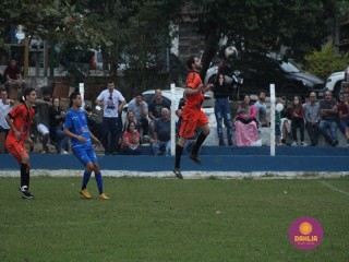 
<a style='margin-left: 5px;' class='btn btn-xs btn-social btn-facebook' href='https://www.facebook.com/sharer/sharer.php?u=https://www.boladovale.com.br/imgs/800-800-90/conteudo/fotos/1637/img5210.jpg' rel='popup' data-width='500' data-height='400'><i class='fa fa-facebook'></i>Compartilhar <span class='hidden-xs'>no Facebook</span>
</a> 
<a class='btn btn-default btn-xs' target='_blank' href='imgs/800-800-90/conteudo/fotos/1637/img5210.jpg'>
<span class='glyphicon glyphicon-cloud-download'></span> Salvar
</a> 
<span></span>