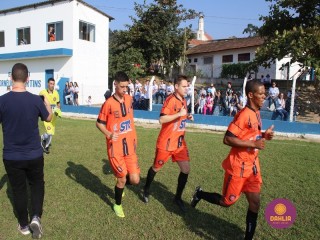 
<a style='margin-left: 5px;' class='btn btn-xs btn-social btn-facebook' href='https://www.facebook.com/sharer/sharer.php?u=https://www.boladovale.com.br/imgs/800-800-90/conteudo/fotos/1637/img6576.jpg' rel='popup' data-width='500' data-height='400'><i class='fa fa-facebook'></i>Compartilhar <span class='hidden-xs'>no Facebook</span>
</a> 
<a class='btn btn-default btn-xs' target='_blank' href='imgs/800-800-90/conteudo/fotos/1637/img6576.jpg'>
<span class='glyphicon glyphicon-cloud-download'></span> Salvar
</a> 
<span></span>