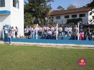 
<a style='margin-left: 5px;' class='btn btn-xs btn-social btn-facebook' href='https://www.facebook.com/sharer/sharer.php?u=https://www.boladovale.com.br/imgs/800-800-90/conteudo/fotos/1637/img6582.jpg' rel='popup' data-width='500' data-height='400'><i class='fa fa-facebook'></i>Compartilhar <span class='hidden-xs'>no Facebook</span>
</a> 
<a class='btn btn-default btn-xs' target='_blank' href='imgs/800-800-90/conteudo/fotos/1637/img6582.jpg'>
<span class='glyphicon glyphicon-cloud-download'></span> Salvar
</a> 
<span></span>