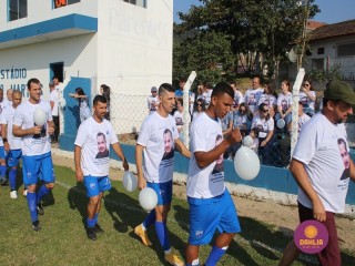 
<a style='margin-left: 5px;' class='btn btn-xs btn-social btn-facebook' href='https://www.facebook.com/sharer/sharer.php?u=https://www.boladovale.com.br/imgs/800-800-90/conteudo/fotos/1637/img6595.jpg' rel='popup' data-width='500' data-height='400'><i class='fa fa-facebook'></i>Compartilhar <span class='hidden-xs'>no Facebook</span>
</a> 
<a class='btn btn-default btn-xs' target='_blank' href='imgs/800-800-90/conteudo/fotos/1637/img6595.jpg'>
<span class='glyphicon glyphicon-cloud-download'></span> Salvar
</a> 
<span></span>