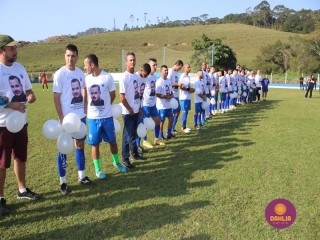 
<a style='margin-left: 5px;' class='btn btn-xs btn-social btn-facebook' href='https://www.facebook.com/sharer/sharer.php?u=https://www.boladovale.com.br/imgs/800-800-90/conteudo/fotos/1637/img6609.jpg' rel='popup' data-width='500' data-height='400'><i class='fa fa-facebook'></i>Compartilhar <span class='hidden-xs'>no Facebook</span>
</a> 
<a class='btn btn-default btn-xs' target='_blank' href='imgs/800-800-90/conteudo/fotos/1637/img6609.jpg'>
<span class='glyphicon glyphicon-cloud-download'></span> Salvar
</a> 
<span></span>