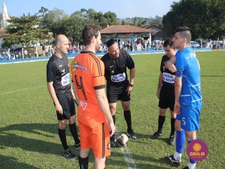 
<a style='margin-left: 5px;' class='btn btn-xs btn-social btn-facebook' href='https://www.facebook.com/sharer/sharer.php?u=https://www.boladovale.com.br/imgs/800-800-90/conteudo/fotos/1637/img6650.jpg' rel='popup' data-width='500' data-height='400'><i class='fa fa-facebook'></i>Compartilhar <span class='hidden-xs'>no Facebook</span>
</a> 
<a class='btn btn-default btn-xs' target='_blank' href='imgs/800-800-90/conteudo/fotos/1637/img6650.jpg'>
<span class='glyphicon glyphicon-cloud-download'></span> Salvar
</a> 
<span></span>