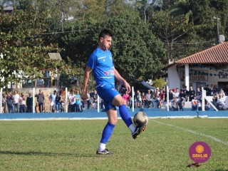 
<a style='margin-left: 5px;' class='btn btn-xs btn-social btn-facebook' href='https://www.facebook.com/sharer/sharer.php?u=https://www.boladovale.com.br/imgs/800-800-90/conteudo/fotos/1637/img6682.jpg' rel='popup' data-width='500' data-height='400'><i class='fa fa-facebook'></i>Compartilhar <span class='hidden-xs'>no Facebook</span>
</a> 
<a class='btn btn-default btn-xs' target='_blank' href='imgs/800-800-90/conteudo/fotos/1637/img6682.jpg'>
<span class='glyphicon glyphicon-cloud-download'></span> Salvar
</a> 
<span></span>