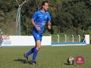 
<a style='margin-left: 5px;' class='btn btn-xs btn-social btn-facebook' href='https://www.facebook.com/sharer/sharer.php?u=https://www.boladovale.com.br/imgs/800-800-90/conteudo/fotos/1637/img6737.jpg' rel='popup' data-width='500' data-height='400'><i class='fa fa-facebook'></i>Compartilhar <span class='hidden-xs'>no Facebook</span>
</a> 
<a class='btn btn-default btn-xs' target='_blank' href='imgs/800-800-90/conteudo/fotos/1637/img6737.jpg'>
<span class='glyphicon glyphicon-cloud-download'></span> Salvar
</a> 
<span></span>