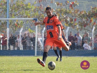 
<a style='margin-left: 5px;' class='btn btn-xs btn-social btn-facebook' href='https://www.facebook.com/sharer/sharer.php?u=https://www.boladovale.com.br/imgs/800-800-90/conteudo/fotos/1637/img6758.jpg' rel='popup' data-width='500' data-height='400'><i class='fa fa-facebook'></i>Compartilhar <span class='hidden-xs'>no Facebook</span>
</a> 
<a class='btn btn-default btn-xs' target='_blank' href='imgs/800-800-90/conteudo/fotos/1637/img6758.jpg'>
<span class='glyphicon glyphicon-cloud-download'></span> Salvar
</a> 
<span></span>