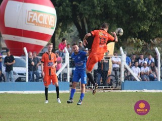 
<a style='margin-left: 5px;' class='btn btn-xs btn-social btn-facebook' href='https://www.facebook.com/sharer/sharer.php?u=https://www.boladovale.com.br/imgs/800-800-90/conteudo/fotos/1637/img6797.jpg' rel='popup' data-width='500' data-height='400'><i class='fa fa-facebook'></i>Compartilhar <span class='hidden-xs'>no Facebook</span>
</a> 
<a class='btn btn-default btn-xs' target='_blank' href='imgs/800-800-90/conteudo/fotos/1637/img6797.jpg'>
<span class='glyphicon glyphicon-cloud-download'></span> Salvar
</a> 
<span></span>