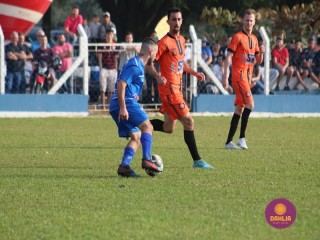 
<a style='margin-left: 5px;' class='btn btn-xs btn-social btn-facebook' href='https://www.facebook.com/sharer/sharer.php?u=https://www.boladovale.com.br/imgs/800-800-90/conteudo/fotos/1637/img6799.jpg' rel='popup' data-width='500' data-height='400'><i class='fa fa-facebook'></i>Compartilhar <span class='hidden-xs'>no Facebook</span>
</a> 
<a class='btn btn-default btn-xs' target='_blank' href='imgs/800-800-90/conteudo/fotos/1637/img6799.jpg'>
<span class='glyphicon glyphicon-cloud-download'></span> Salvar
</a> 
<span></span>