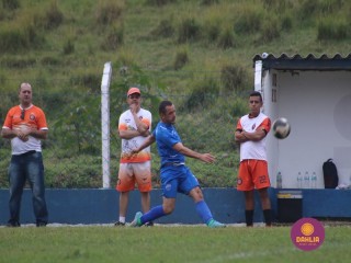 
<a style='margin-left: 5px;' class='btn btn-xs btn-social btn-facebook' href='https://www.facebook.com/sharer/sharer.php?u=https://www.boladovale.com.br/imgs/800-800-90/conteudo/fotos/1637/img6905.jpg' rel='popup' data-width='500' data-height='400'><i class='fa fa-facebook'></i>Compartilhar <span class='hidden-xs'>no Facebook</span>
</a> 
<a class='btn btn-default btn-xs' target='_blank' href='imgs/800-800-90/conteudo/fotos/1637/img6905.jpg'>
<span class='glyphicon glyphicon-cloud-download'></span> Salvar
</a> 
<span></span>