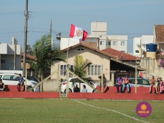 
<a style='margin-left: 5px;' class='btn btn-xs btn-social btn-facebook' href='https://www.facebook.com/sharer/sharer.php?u=https://www.boladovale.com.br/imgs/800-800-90/conteudo/fotos/1638/img5235.jpg' rel='popup' data-width='500' data-height='400'><i class='fa fa-facebook'></i>Compartilhar <span class='hidden-xs'>no Facebook</span>
</a> 
<a class='btn btn-default btn-xs' target='_blank' href='imgs/800-800-90/conteudo/fotos/1638/img5235.jpg'>
<span class='glyphicon glyphicon-cloud-download'></span> Salvar
</a> 
<span></span>