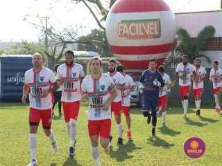 
<a style='margin-left: 5px;' class='btn btn-xs btn-social btn-facebook' href='https://www.facebook.com/sharer/sharer.php?u=https://www.boladovale.com.br/imgs/800-800-90/conteudo/fotos/1638/img5247.jpg' rel='popup' data-width='500' data-height='400'><i class='fa fa-facebook'></i>Compartilhar <span class='hidden-xs'>no Facebook</span>
</a> 
<a class='btn btn-default btn-xs' target='_blank' href='imgs/800-800-90/conteudo/fotos/1638/img5247.jpg'>
<span class='glyphicon glyphicon-cloud-download'></span> Salvar
</a> 
<span></span>
