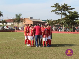 
<a style='margin-left: 5px;' class='btn btn-xs btn-social btn-facebook' href='https://www.facebook.com/sharer/sharer.php?u=https://www.boladovale.com.br/imgs/800-800-90/conteudo/fotos/1638/img5320.jpg' rel='popup' data-width='500' data-height='400'><i class='fa fa-facebook'></i>Compartilhar <span class='hidden-xs'>no Facebook</span>
</a> 
<a class='btn btn-default btn-xs' target='_blank' href='imgs/800-800-90/conteudo/fotos/1638/img5320.jpg'>
<span class='glyphicon glyphicon-cloud-download'></span> Salvar
</a> 
<span></span>