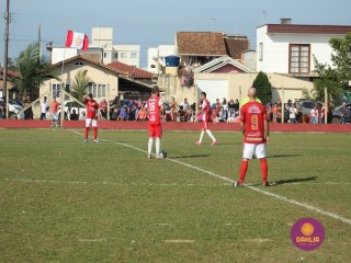 
<a style='margin-left: 5px;' class='btn btn-xs btn-social btn-facebook' href='https://www.facebook.com/sharer/sharer.php?u=https://www.boladovale.com.br/imgs/800-800-90/conteudo/fotos/1638/img5324.jpg' rel='popup' data-width='500' data-height='400'><i class='fa fa-facebook'></i>Compartilhar <span class='hidden-xs'>no Facebook</span>
</a> 
<a class='btn btn-default btn-xs' target='_blank' href='imgs/800-800-90/conteudo/fotos/1638/img5324.jpg'>
<span class='glyphicon glyphicon-cloud-download'></span> Salvar
</a> 
<span></span>